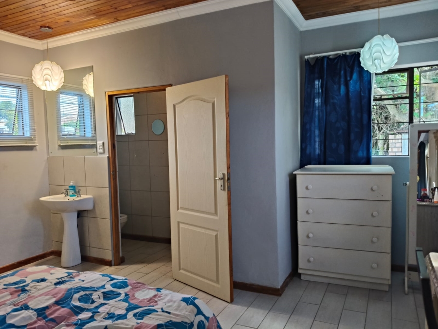 2 Bedroom Property for Sale in C Place Eastern Cape